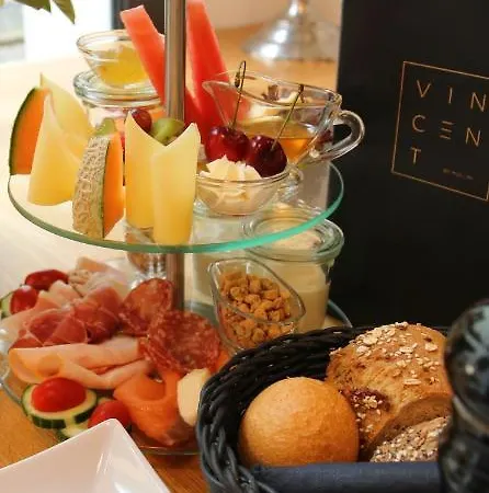 L'ostello Altstadthotel 3*