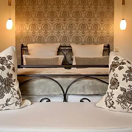 L'ostello Altstadthotel Otel