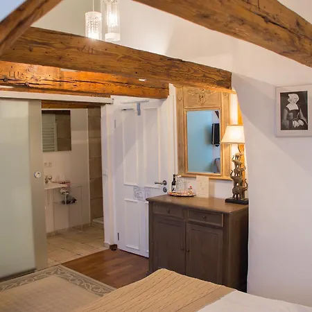 L'ostello Altstadthotel Szálloda 3*